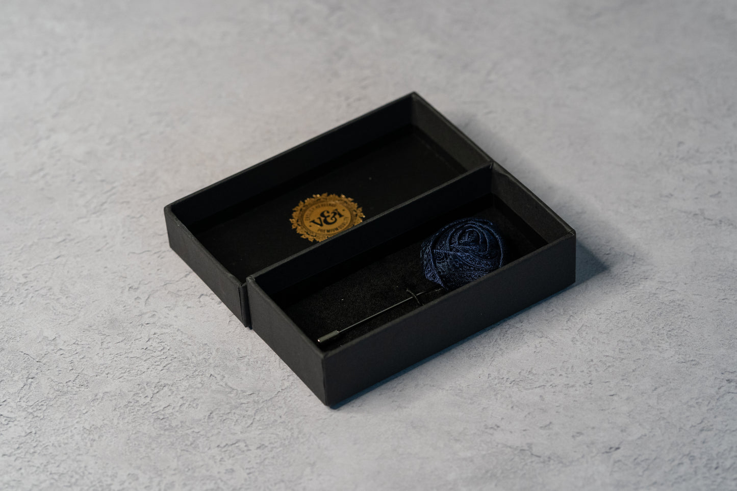 NAVY BLUE PAISLEY TIE SET