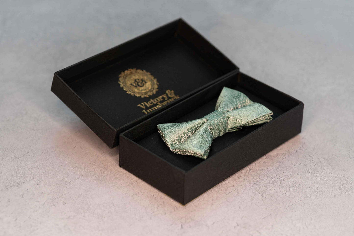BOY'S SAGE GREEN PAISLEY BOW TIE