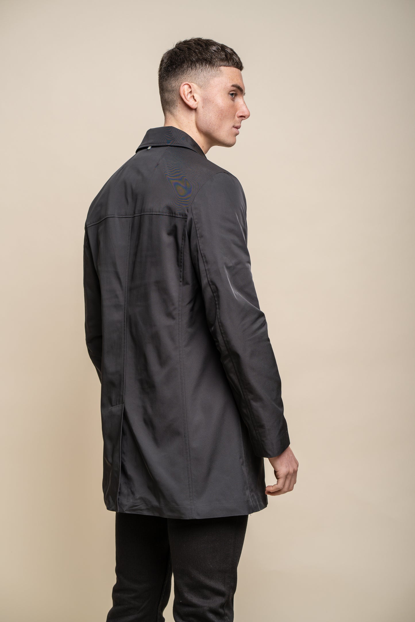 Barracuda Overcoat Black