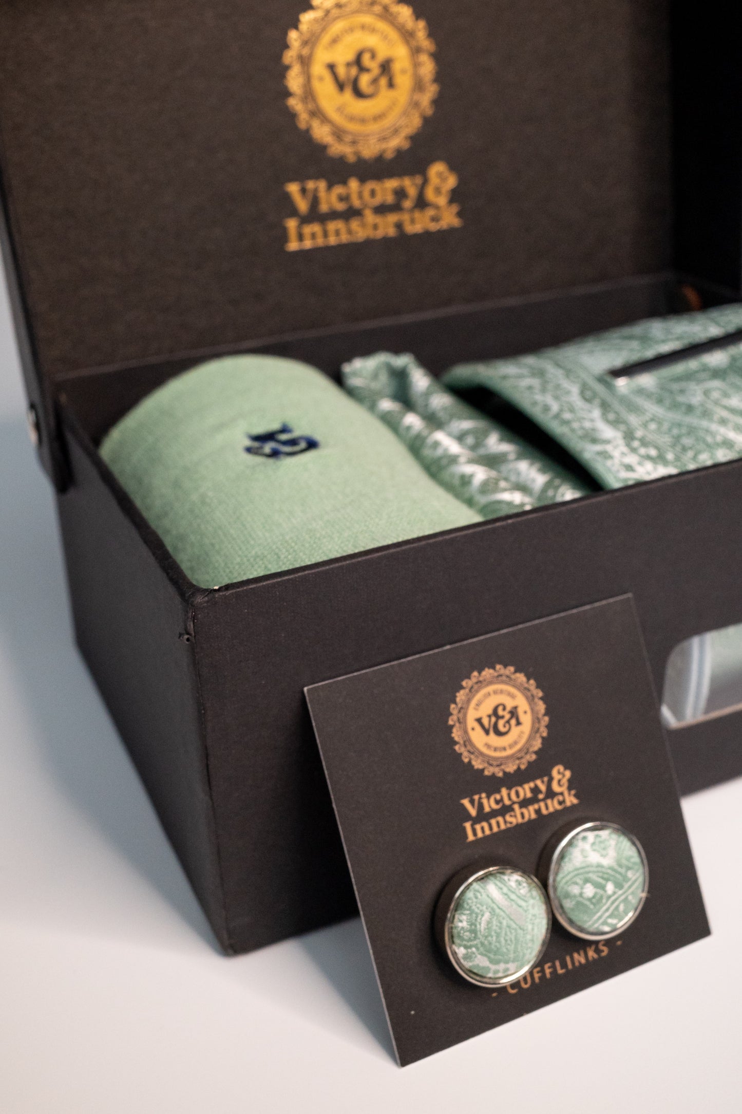 SAGE GREEN PAISLEY TIE BOX SET