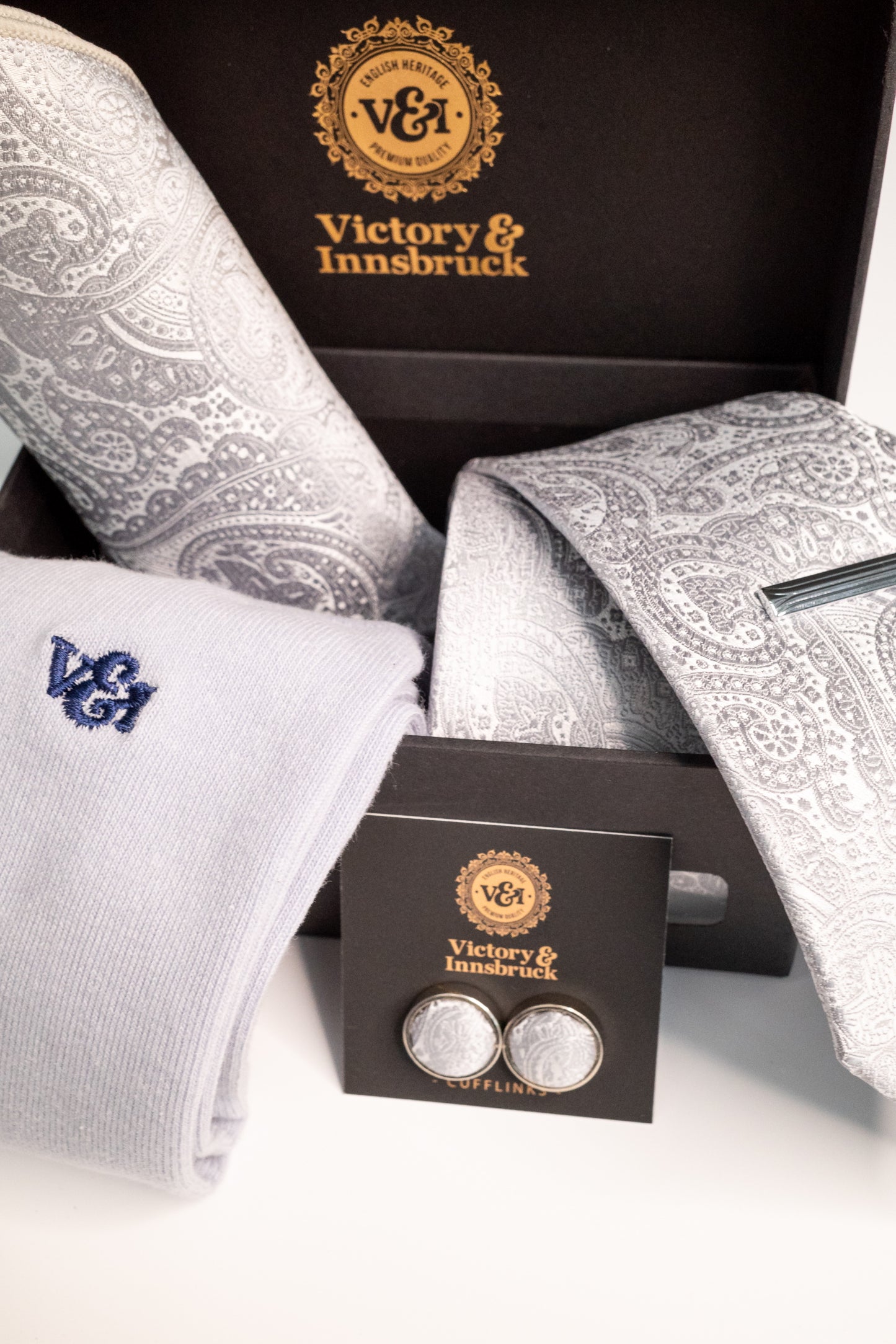 SILVER PAISLEY TIE SET