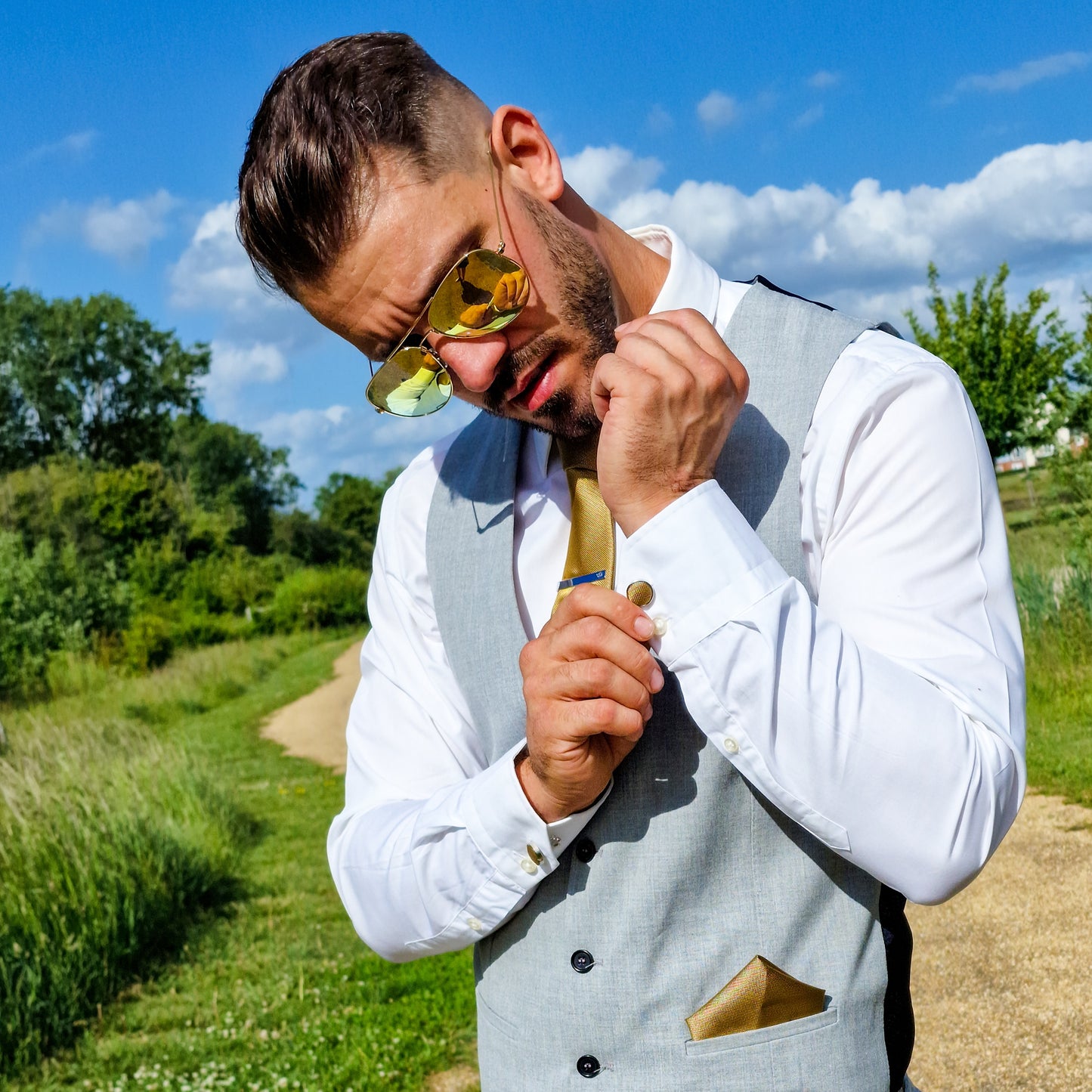 MUSTARD YELLOW TEXTURED TIE SET