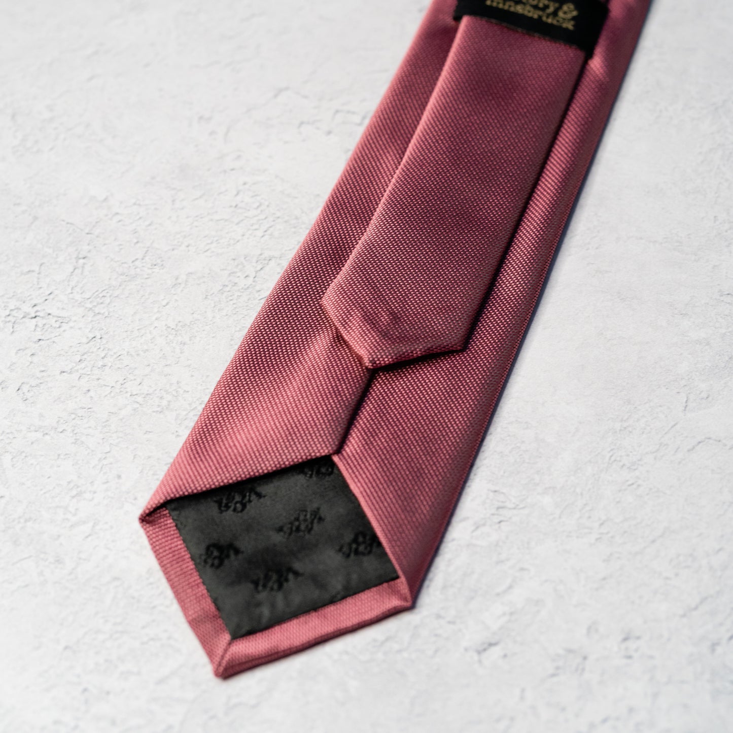 MAUVE TEXTURED TIE SET