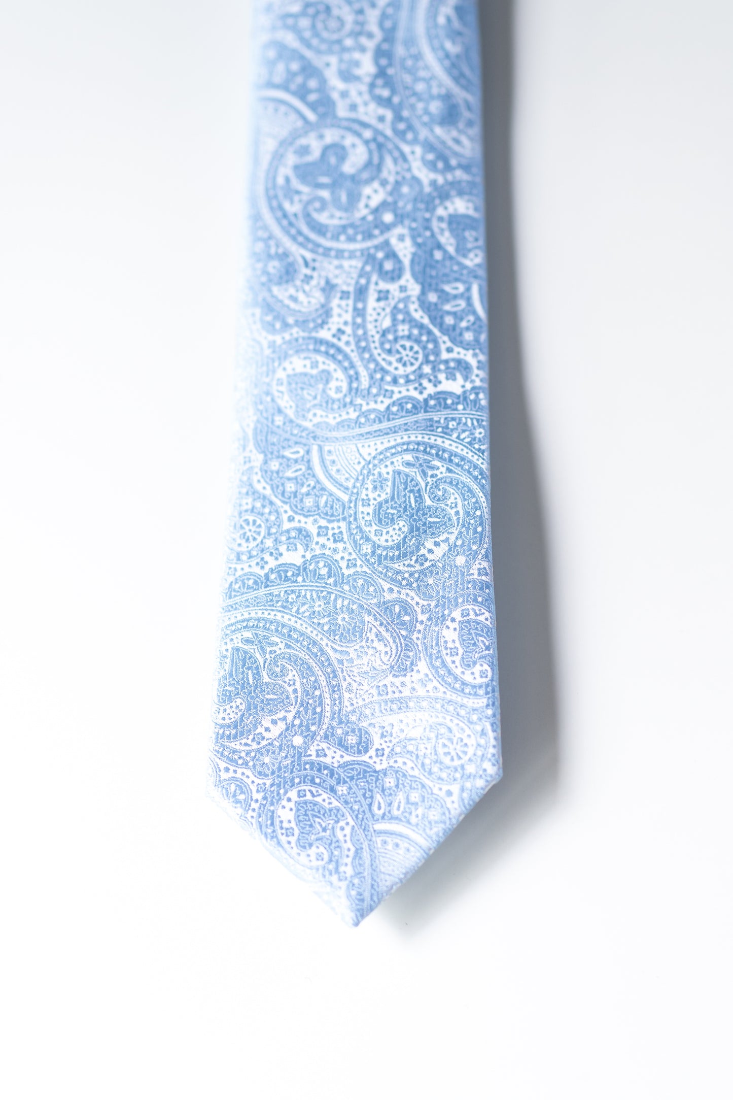 LIGHT BLUE PAISLEY TIE SET