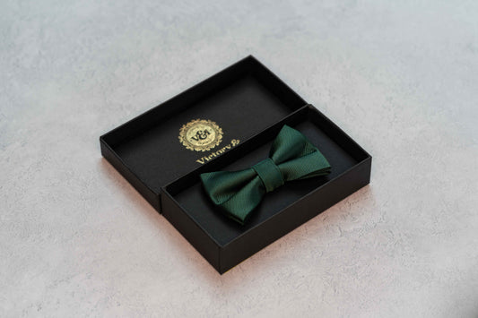 BOY'S EMERALD GREEN TEXTURED BOW TIE