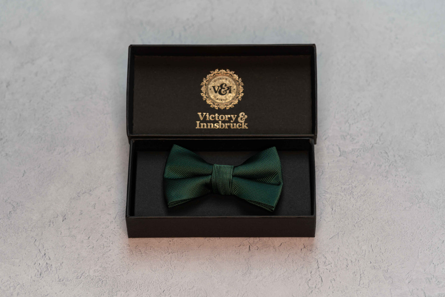 BOY'S EMERALD GREEN TEXTURED BOW TIE