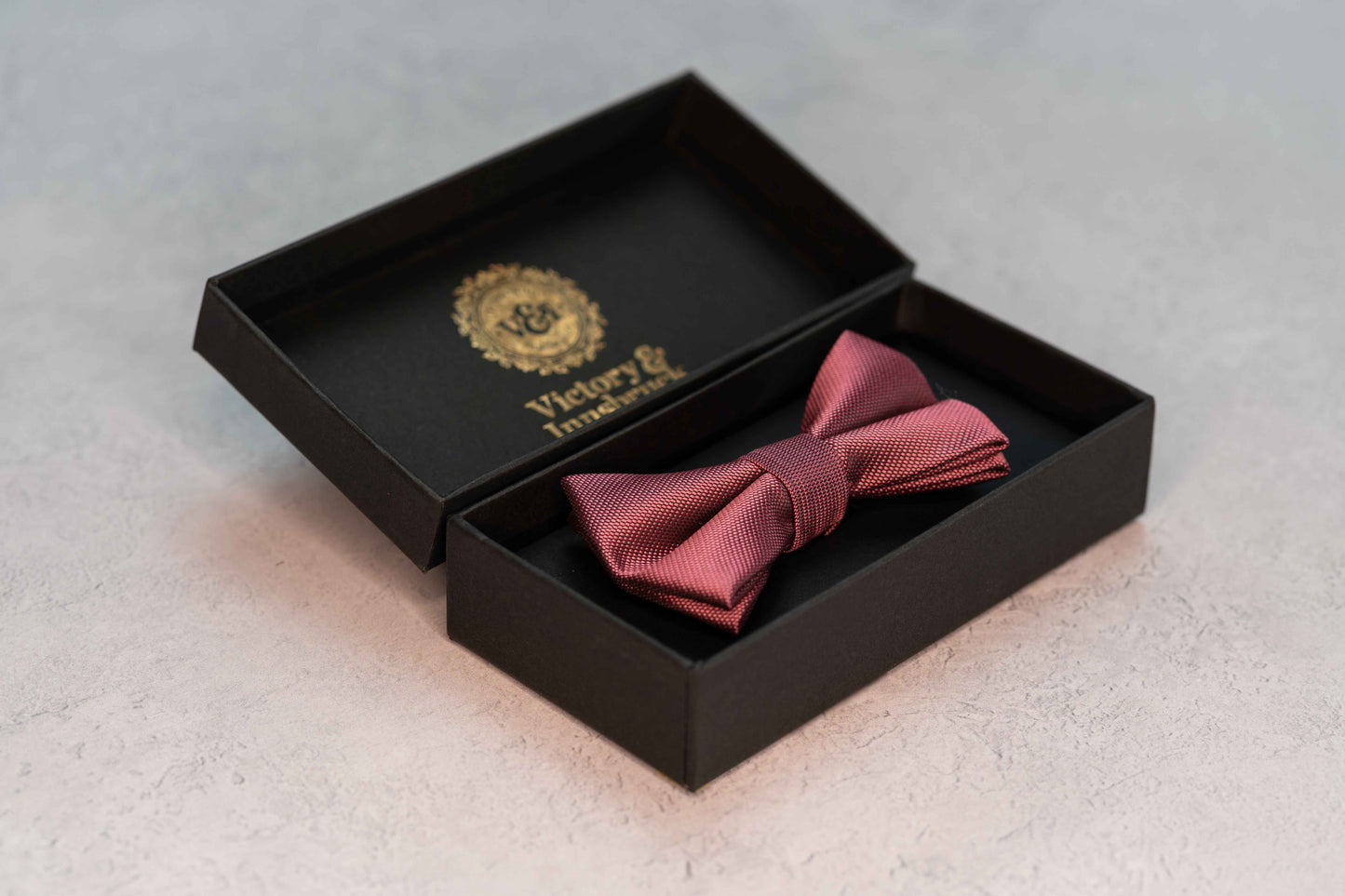 BOY'S MAUVE TEXTURED BOW TIE