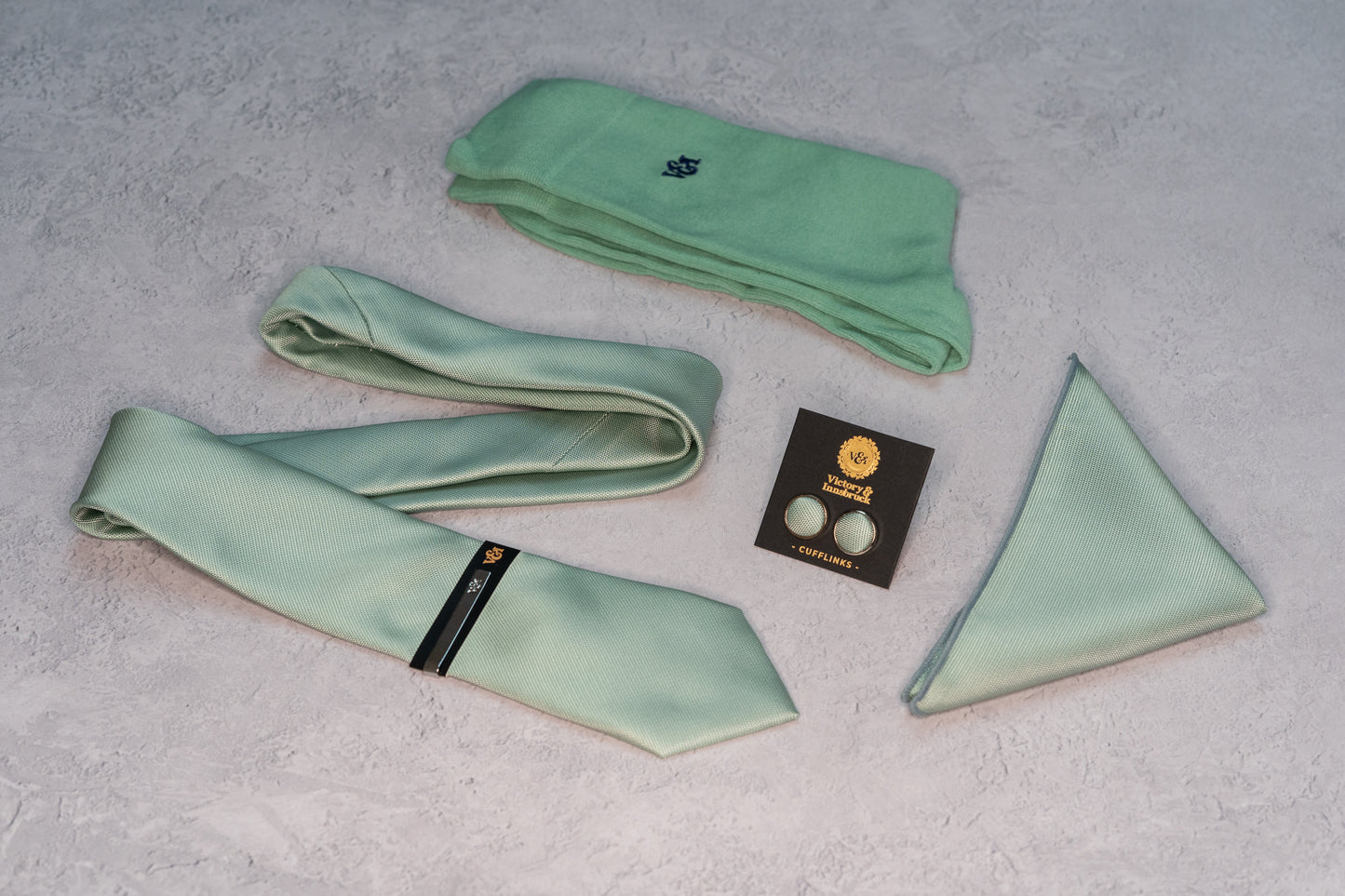 SAGE GREEN TEXTURED TIE SET