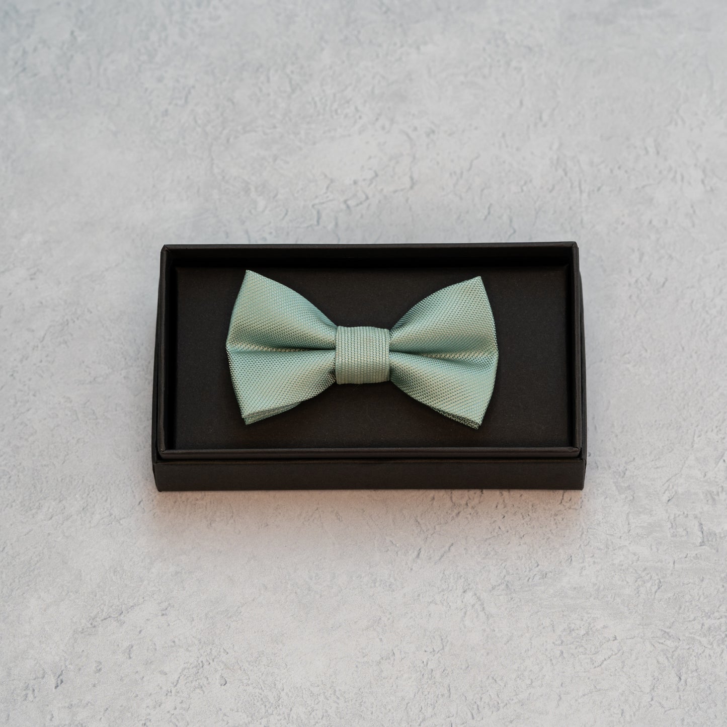BOY'S SAGE GREEN TEXTURED BOW TIE