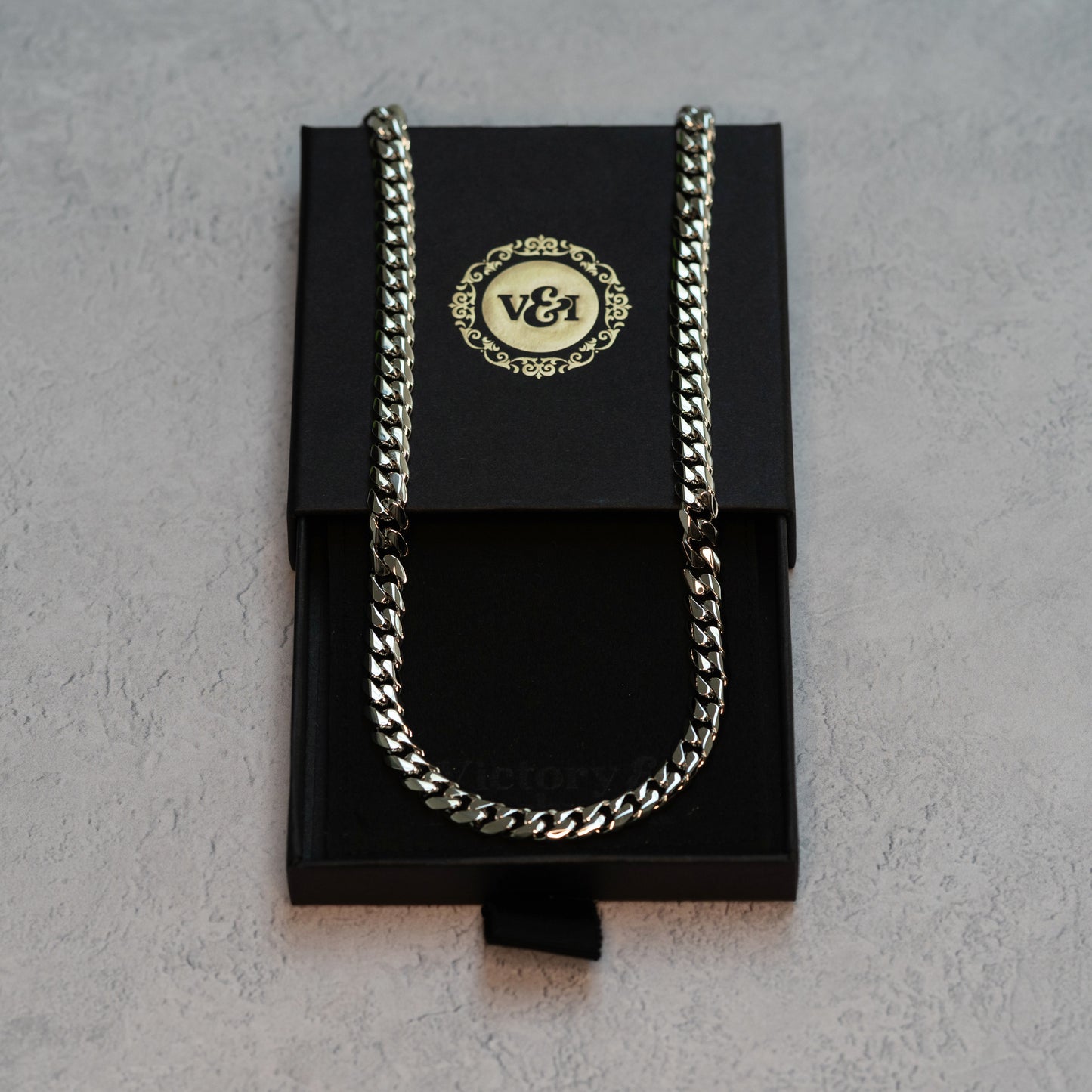 CUBAN X 8MM NECK CHAIN